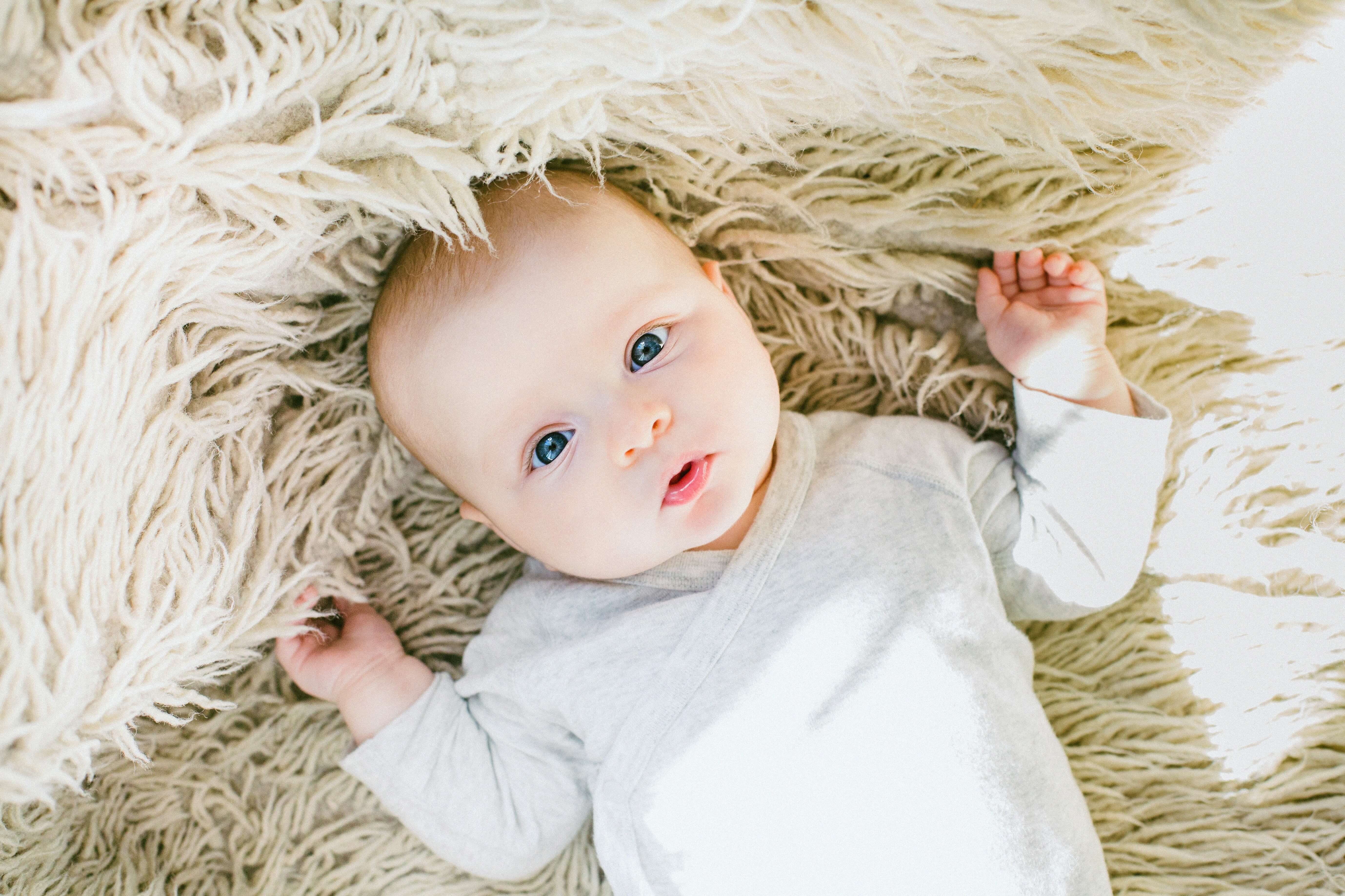 Comment poussent les dents de bébé ? Nos plans pour le soulager !